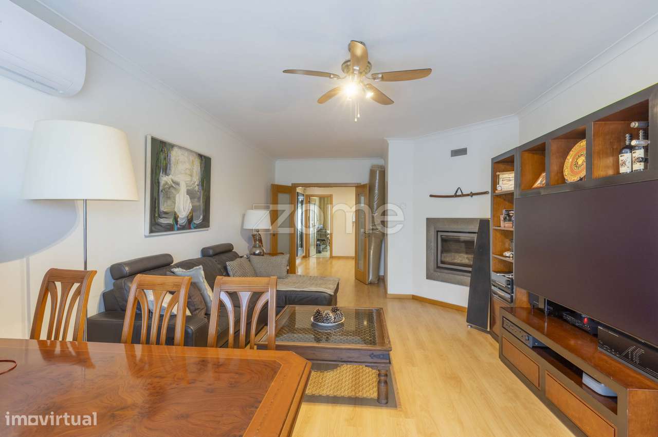Apartamento T2 em Condomínio-6