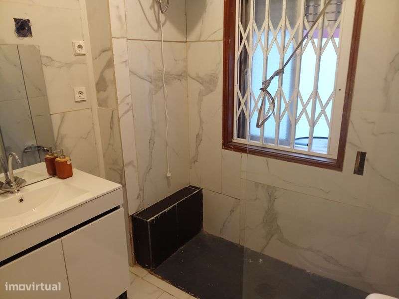 T0+1 em andar moradia - Grande imagem: 5/11