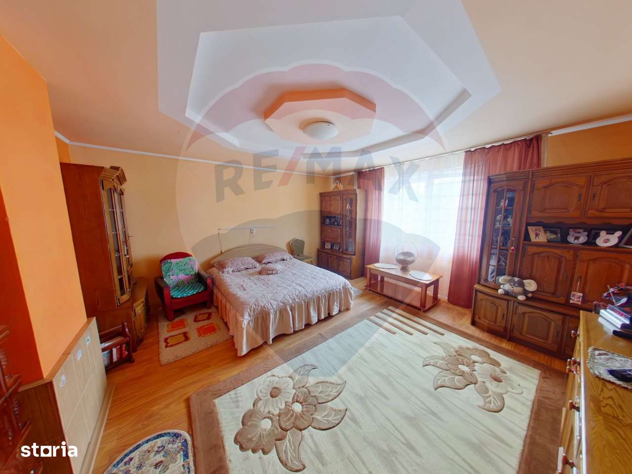 Casă / Vilă cu 16 camere de vânzare în zona Bobâlna - Imagine principală: 5/20