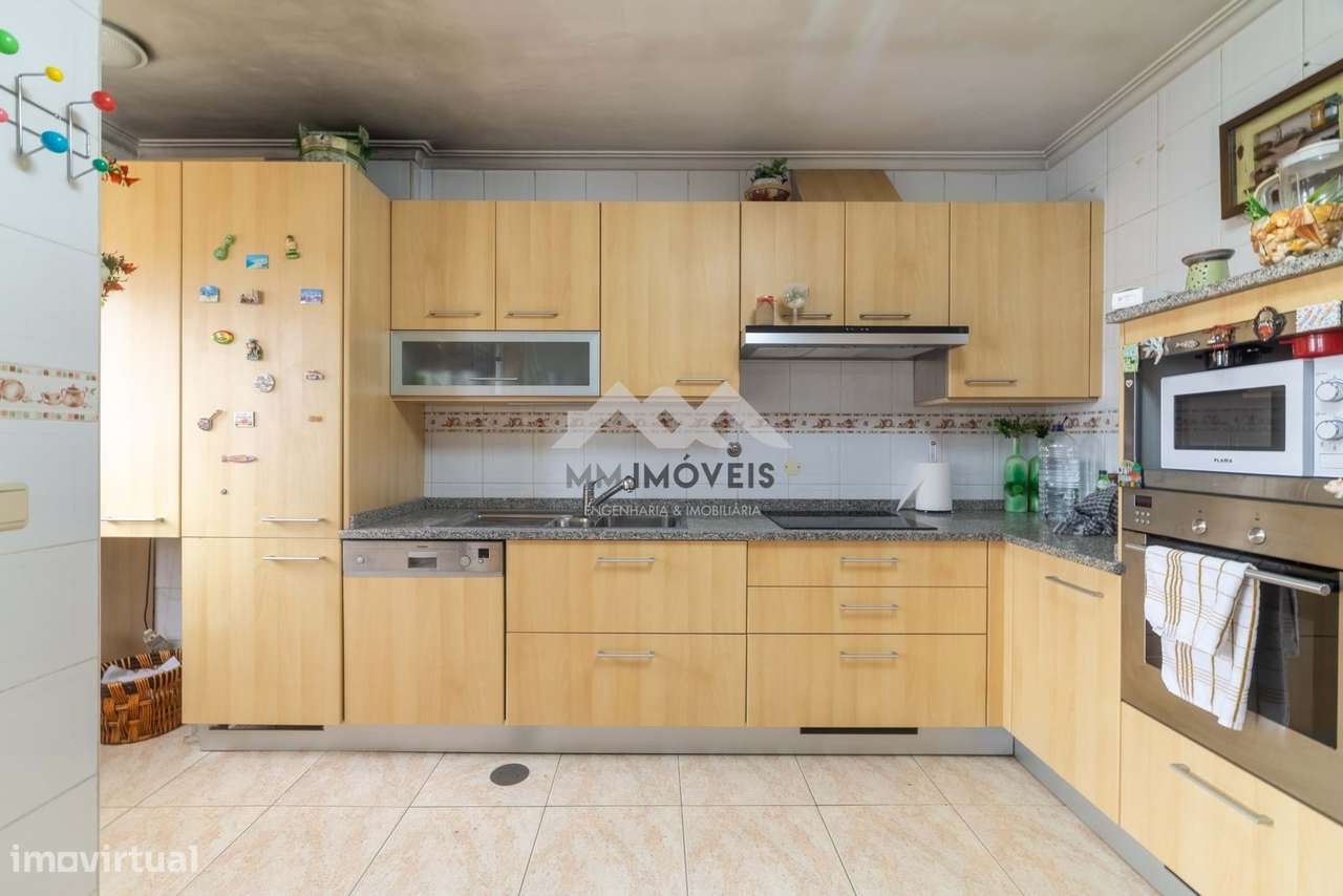 Apartamento T4 | Duplex | São João da Madeira | Localização Central | - Grande imagem: 5/30