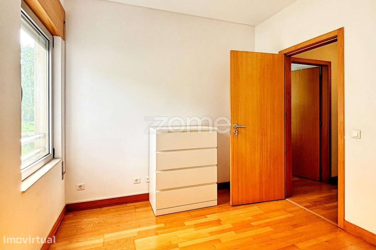 Apartamento T4 ISCAP-11