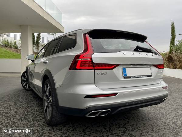 Volvo V60 Cross Country D4 AWD Geartronic Pro - 9
