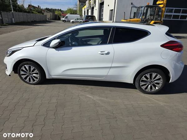 Kia Pro_cee'd 1.6 CRDI L - 3