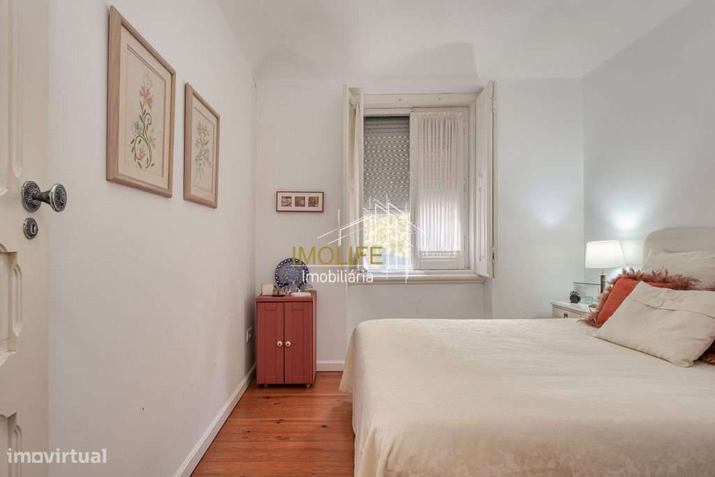 Excelente Moradia com dois pisos no centro do Vimieiro-19