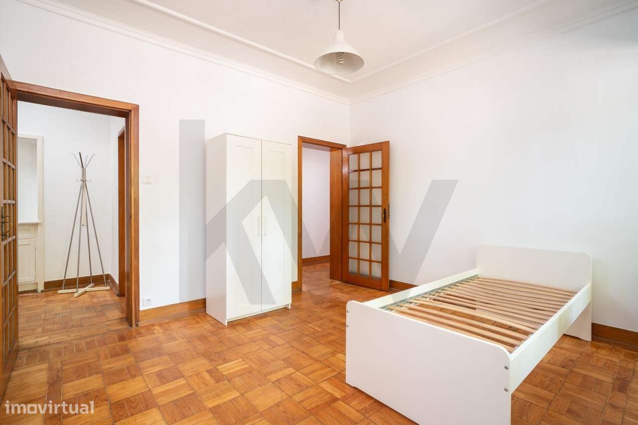 2 Apartamentos T8 + Piso Independente | 3 Garagens | Coimbra-8