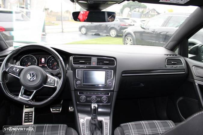 VW Golf 2.0 TDI GTD DSG - 12