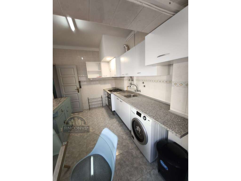 Apartamento T2, no Centro de Almada. - Grande imagem: 4/27