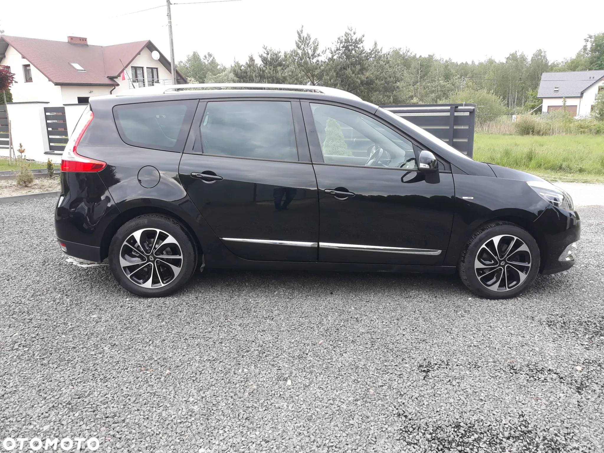 Renault Grand Scenic ENERGY TCe 130 BOSE EDITION - 5