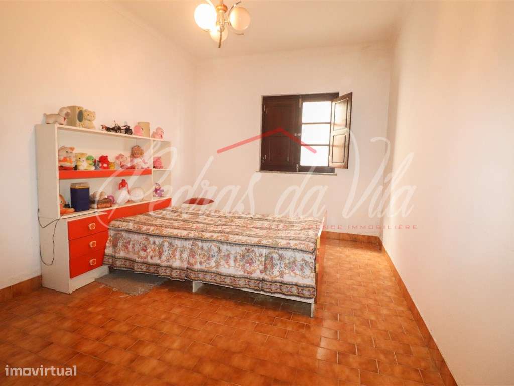 Excelente moradia T5 com anexo, quintal e garagem - Vila Nova de Mi...-9