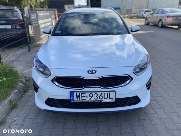 Kia Ceed 1.6 CRDi mHEV M - 6