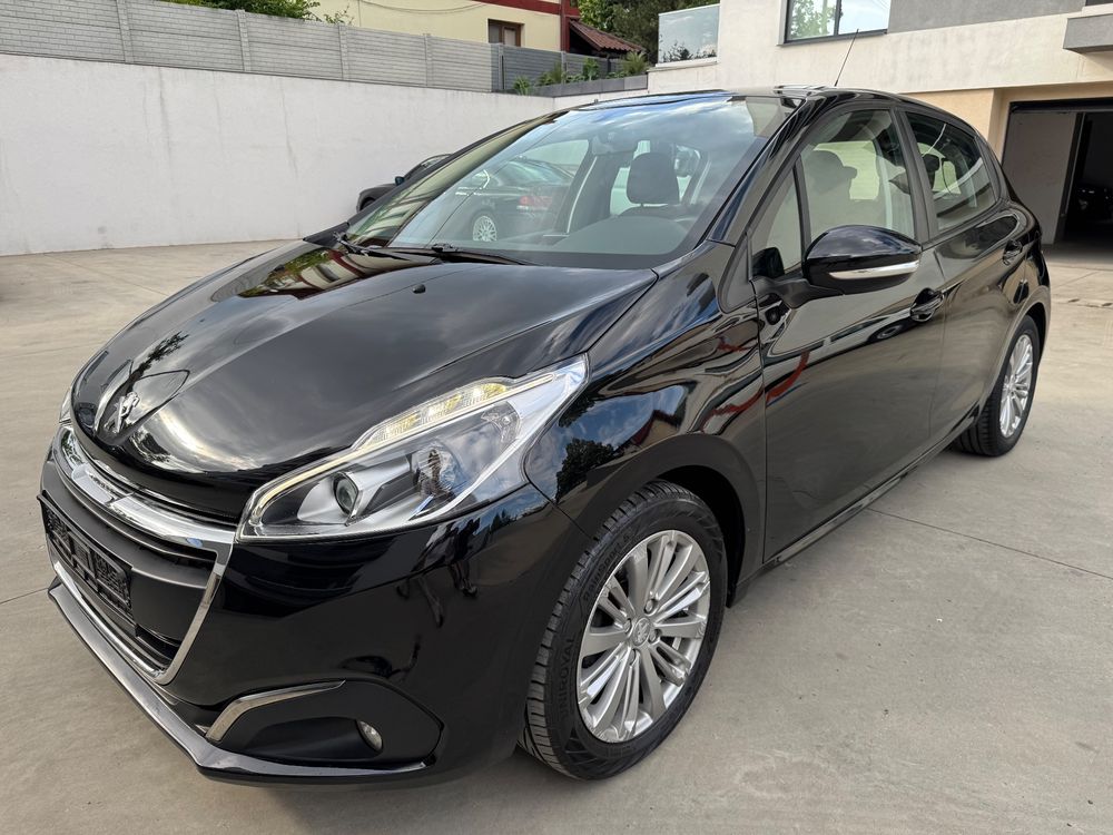 Peugeot 208 I [2012 - 2019] 82 PureTech Style 2018