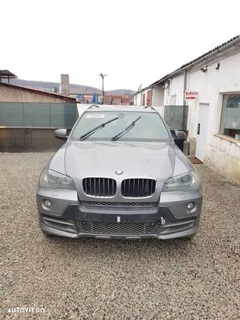 Dezmembrez BMW X5 E70 3.0 2006-2012 - 3