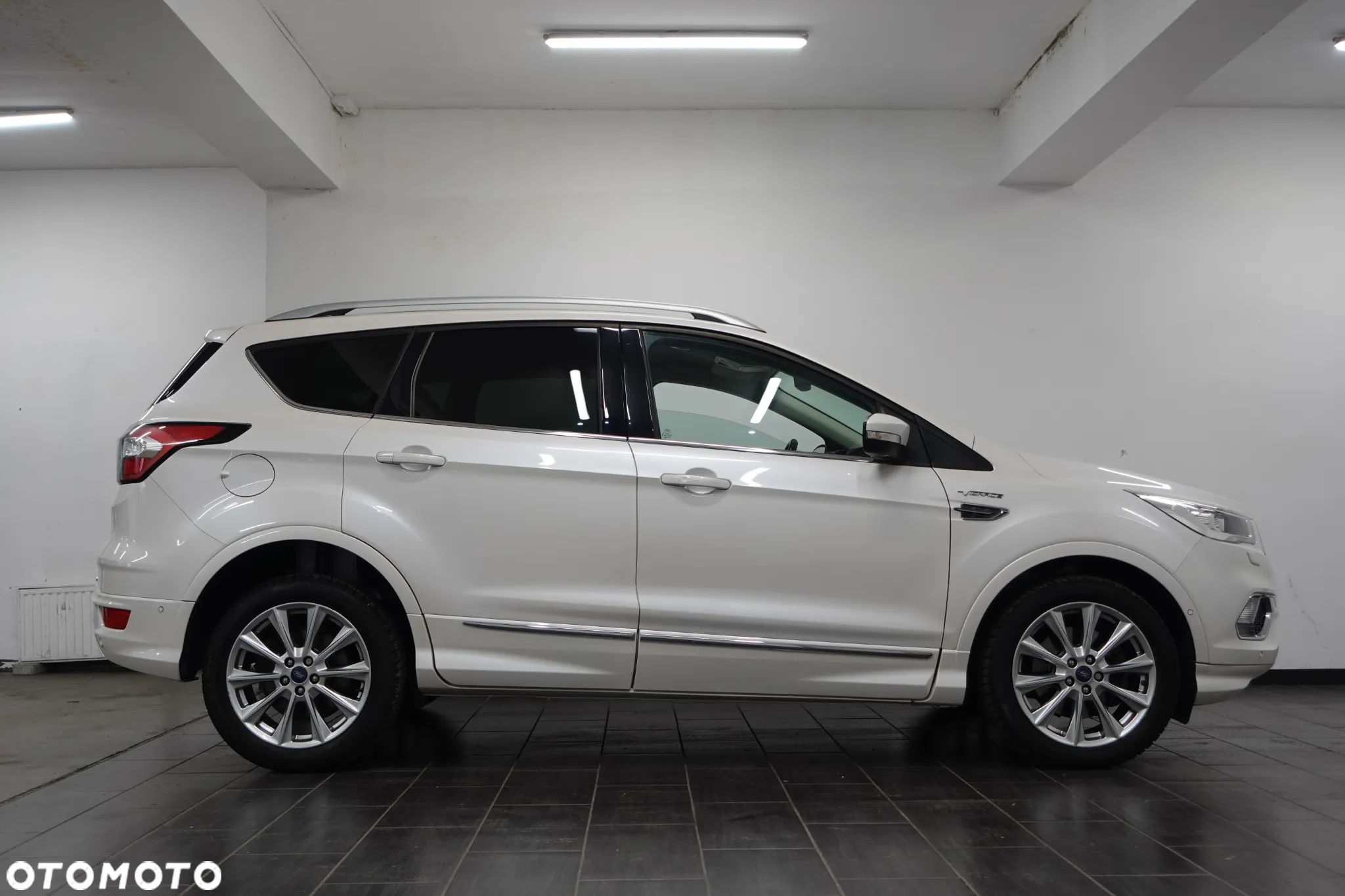 Ford Kuga - 11