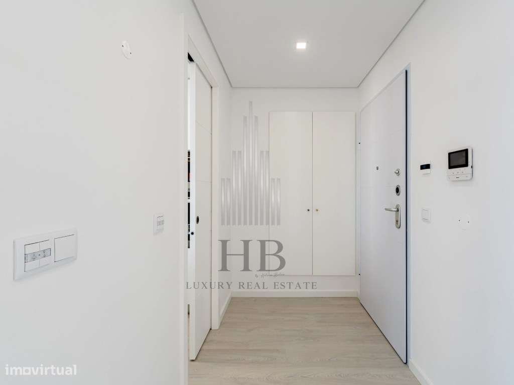 Apartamento T2 com Rooftop Privado, Piscina e Vista Panorâmica-19
