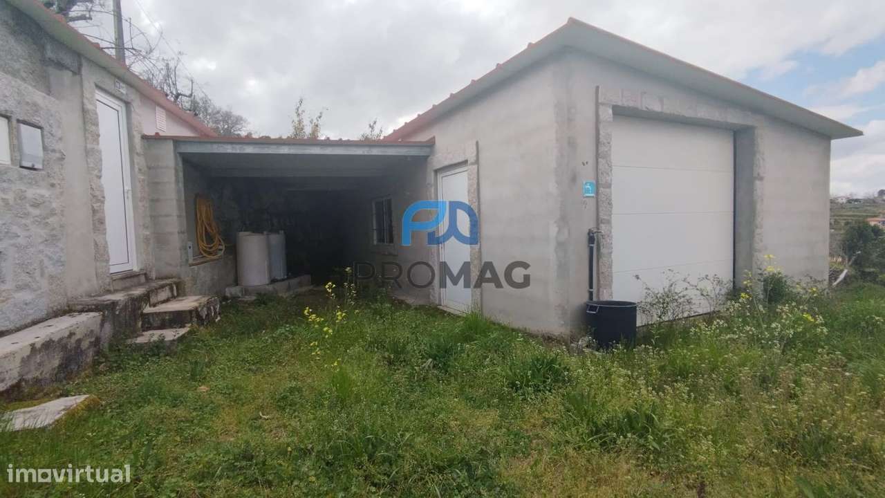 Terreno Urbanizável de 7959 m² com Armazém-15