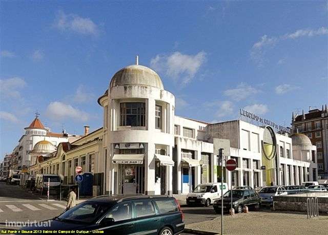 Apartamento T3 com varanda em Campo de Ourique-9