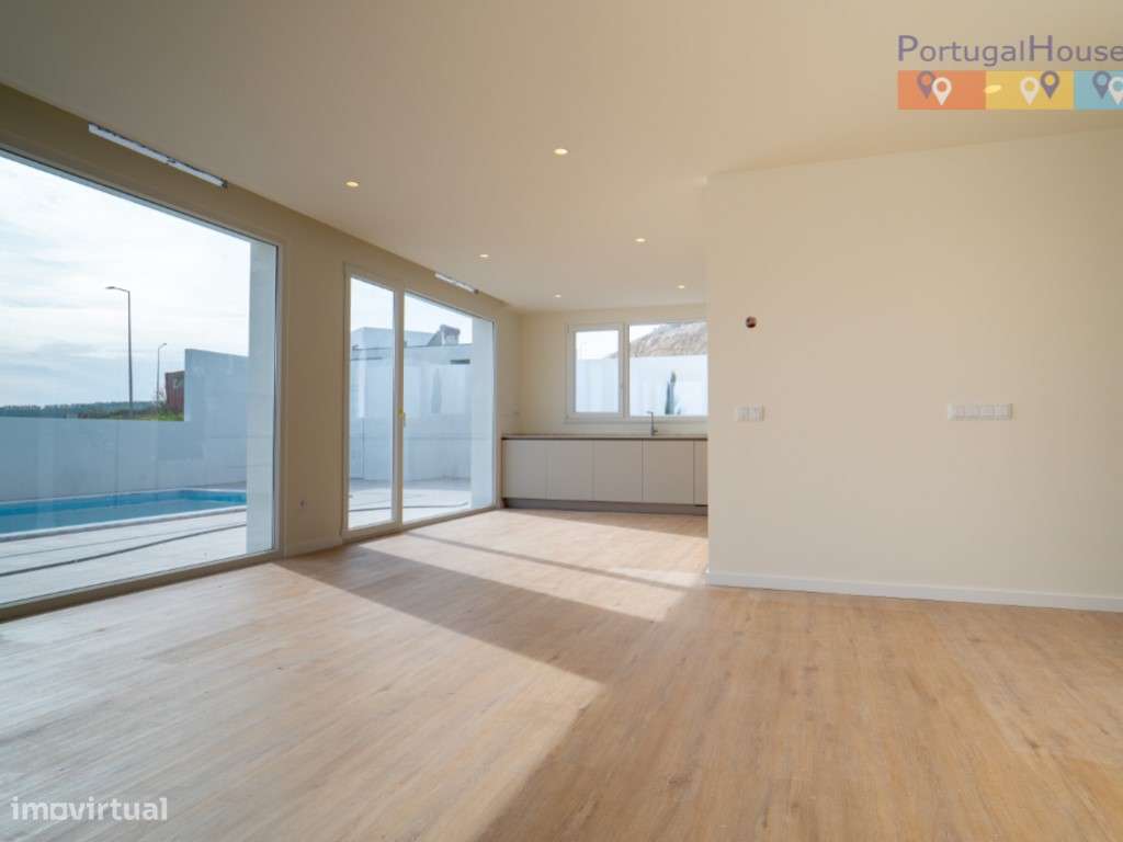 Moradia térrea T3 independente com piscina-6