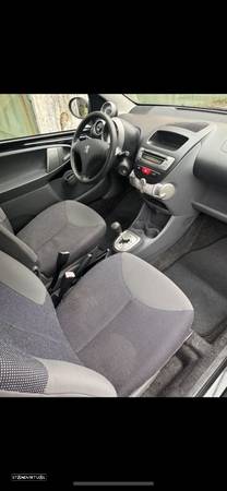 Peugeot 107 1.0 Trendy 2 Tronic - 7