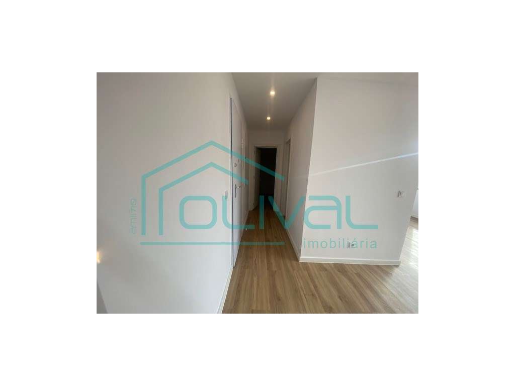 Apartamento t2 à venda na Avenida Padre Bartolomeu de Gusmão-9