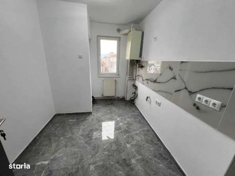 Vand apartament 2 camere ,zona Mihai Viteazu — fotografia 3