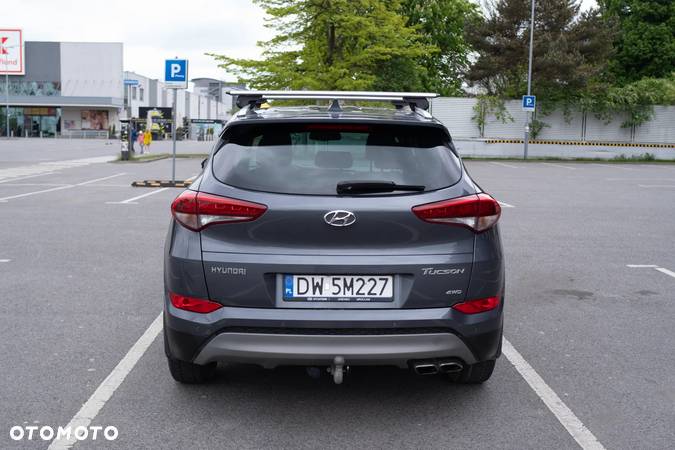 Hyundai Tucson 2.0 CRDI Comfort 4WD - 14