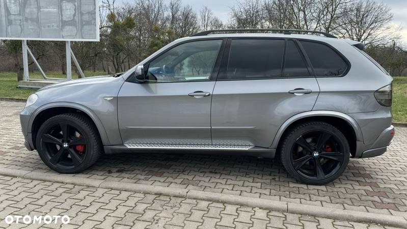 BMW X5 4.8i xDrive - 6