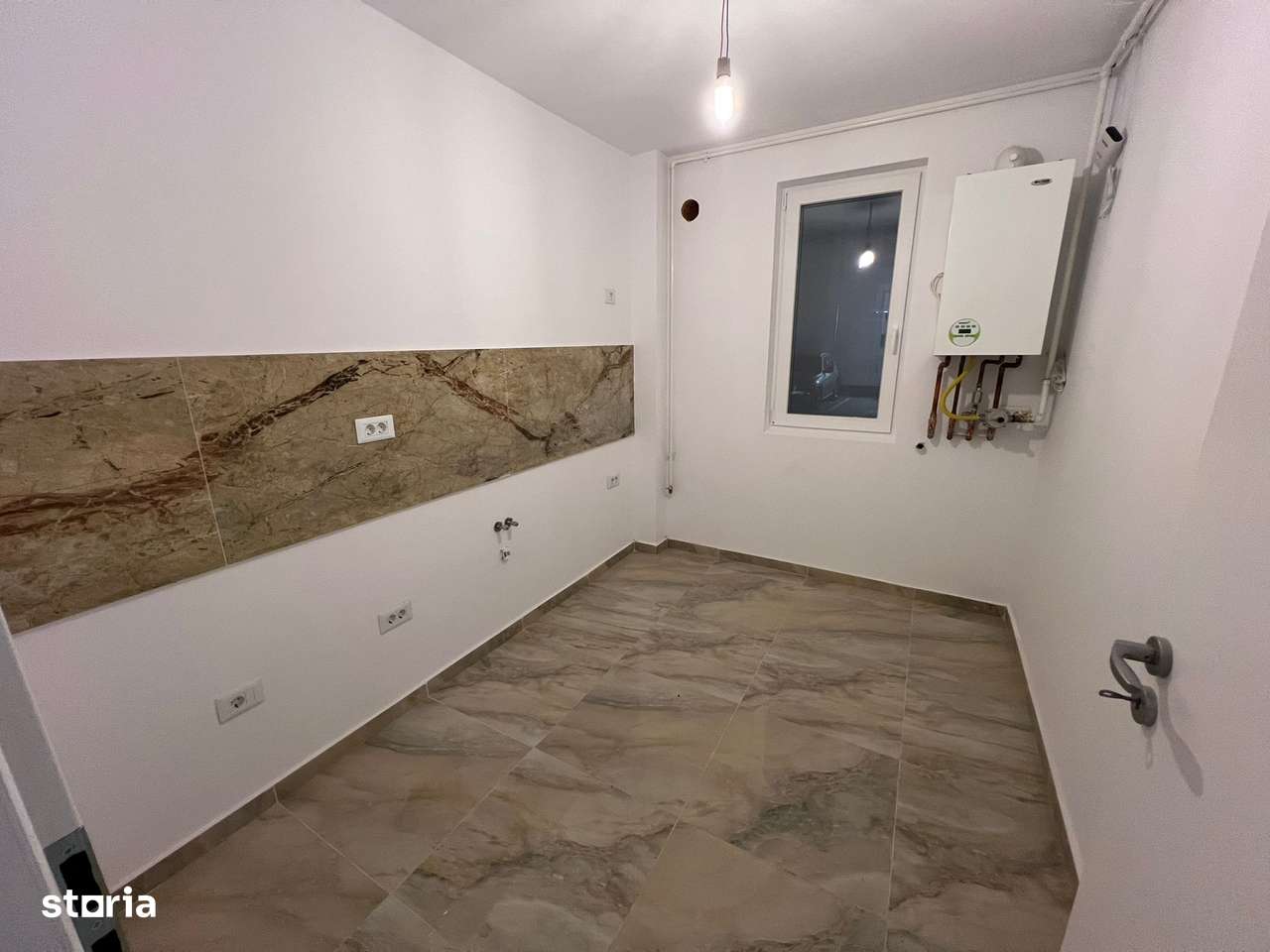 Apartament Lux 2 cam predare imediata - Imagine principală: 4/10