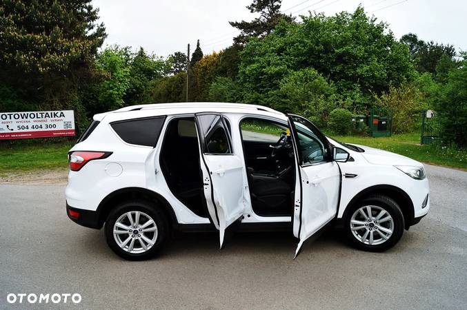 Ford Kuga 1.5 EcoBoost 2x4 Business Edition - 19