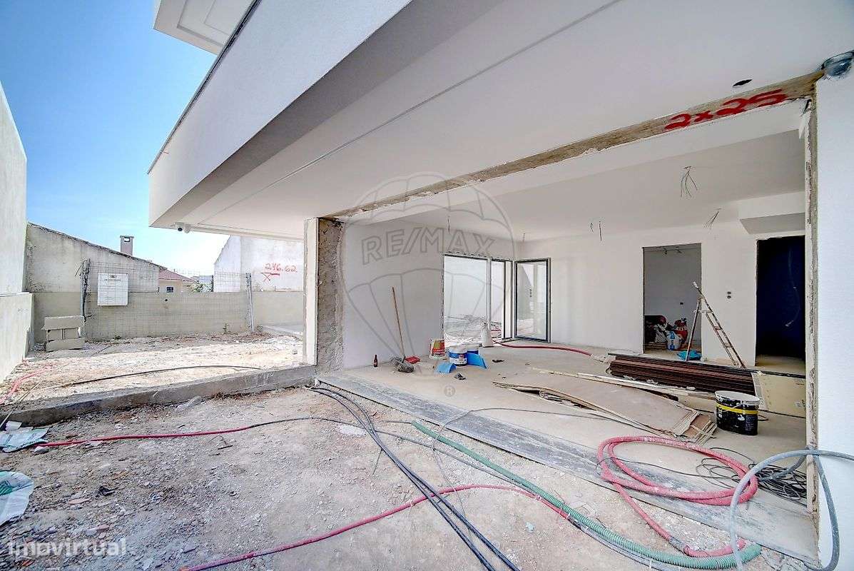 Moradia T5 para venda-45