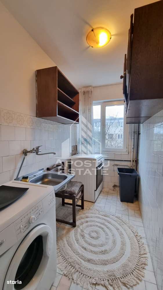 Apartament cu 4 camere, etaj intermediar, zona Dacia - Imagine principală: 2/6