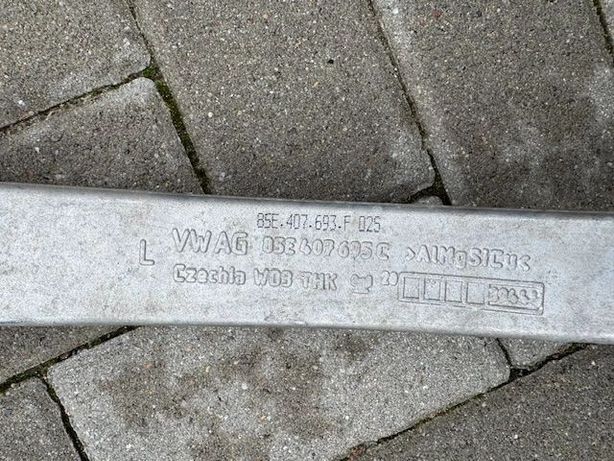 alt