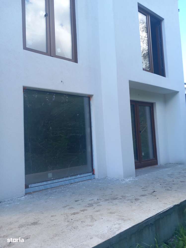Casa cu etaj,120 mp util,teren 350mp,LIVEZENI - Imagine principală: 4/5