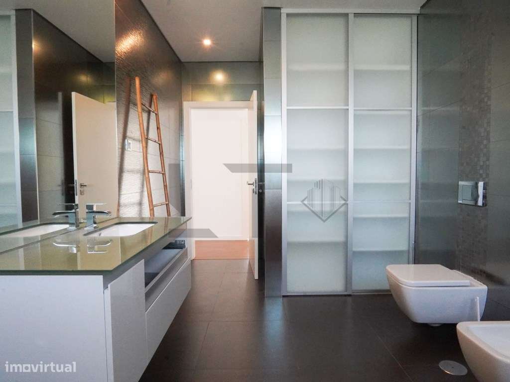 Moradia T4 com Piscina para Venda em Troia, Carvalhal-33