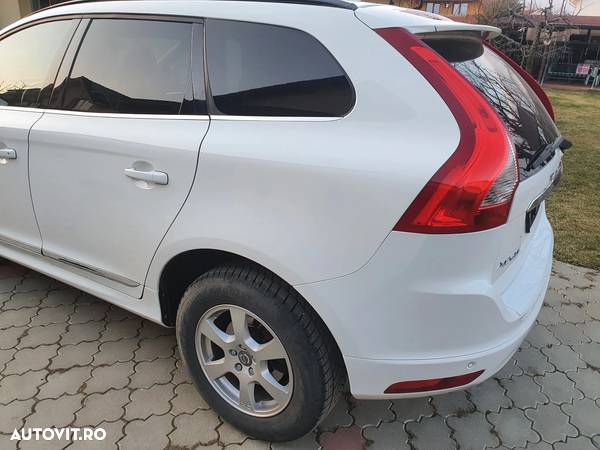 Volvo XC 60 D5AWD Summum - 11