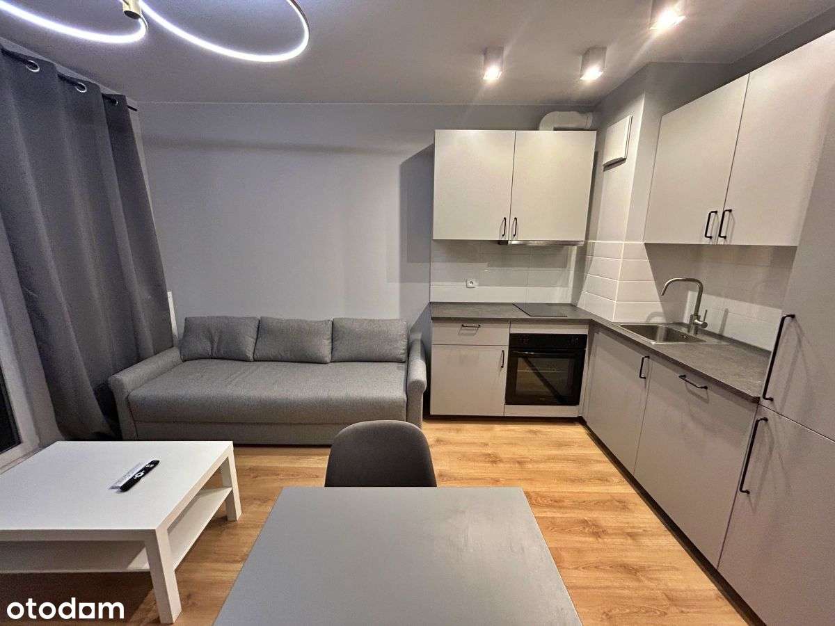 Nowy budynek | Kawalerka w centrum Gdyni - Pełny obrazek: 5/6