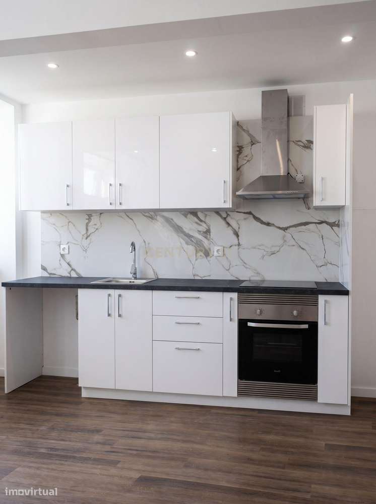Apartamento T1 totalmente remodelado na Cruz de Pau-0