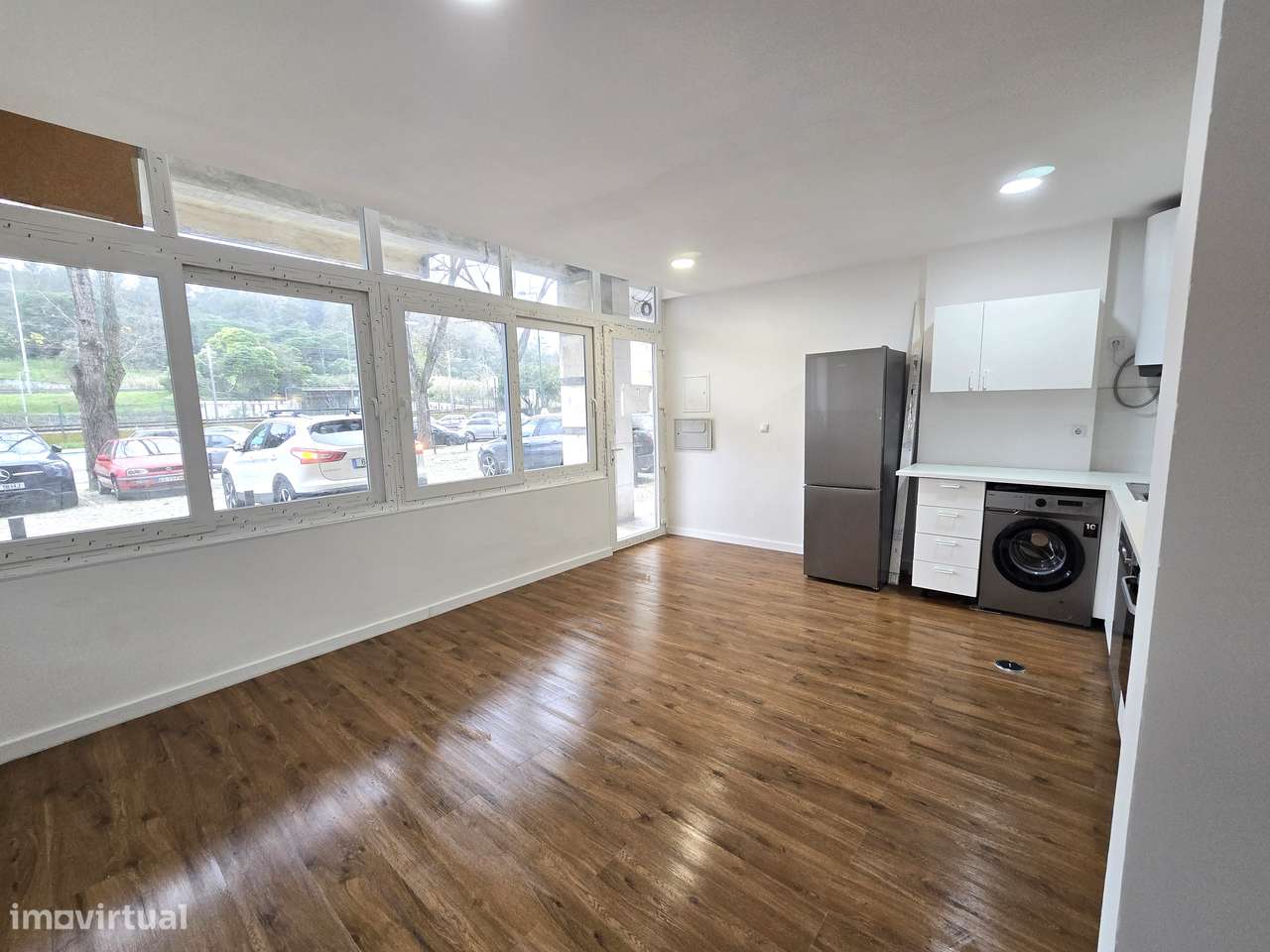 Excelente Apartamento T2 Totalmente Renovado em S. Domingos de Benfica - Grande imagem: 4/12