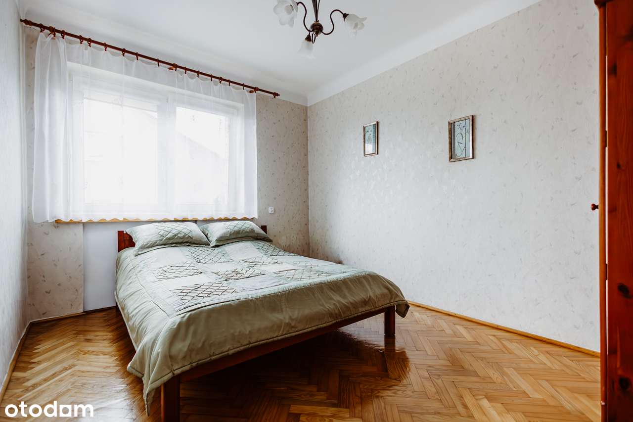 Twoja przestrzeń do życia  — dom z potencjałem w świetnej lokalizacji-15
