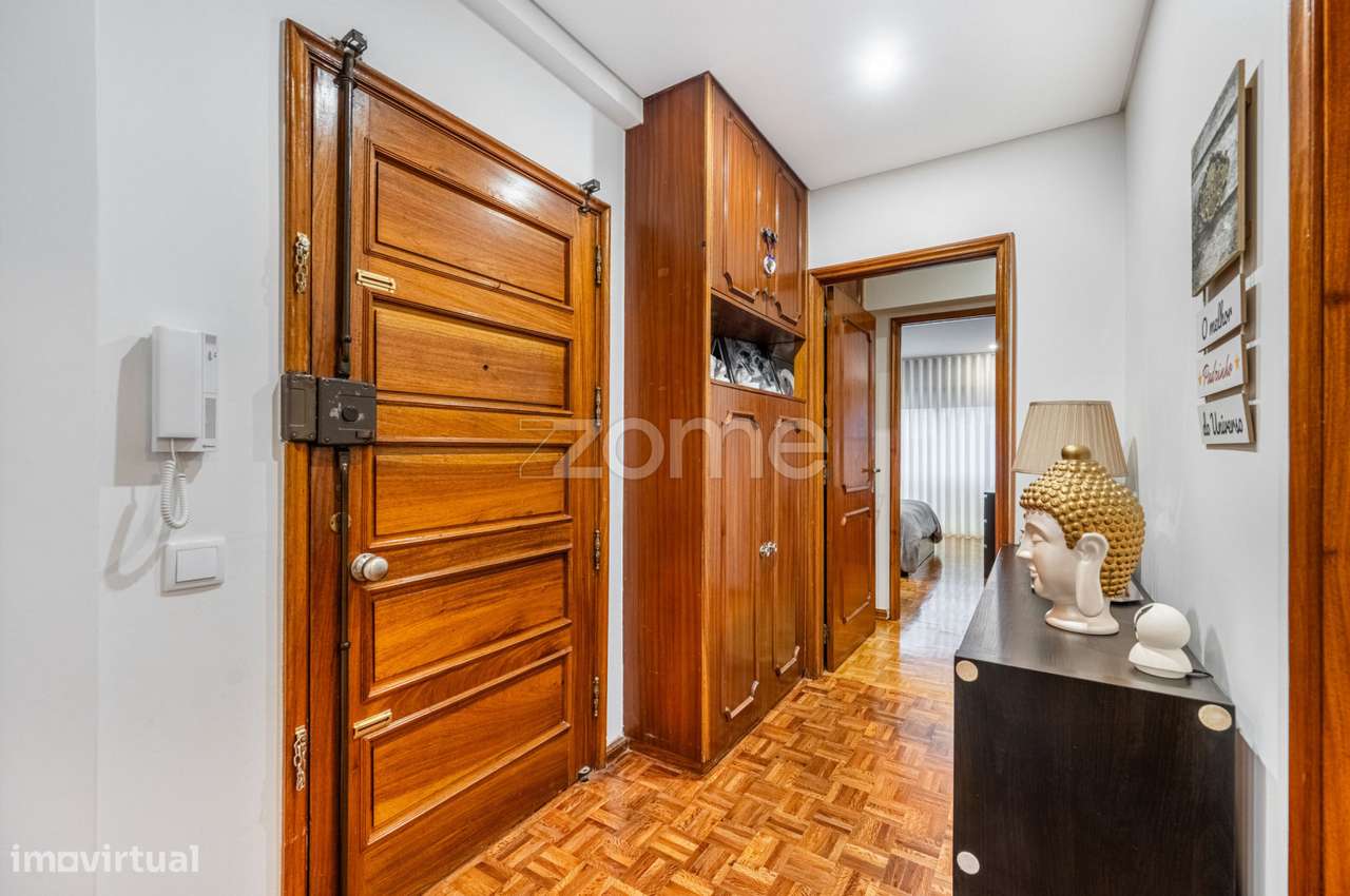 Apartamento T3 com Transportes à Porta junto ao Porto | Circunvalaç... - Grande imagem: 4/22