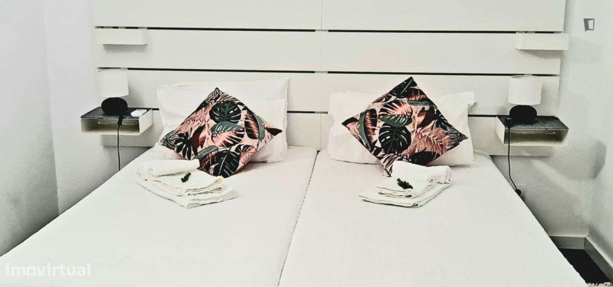 Apartamento com 1 quartos - localizado em Faro - Grande imagem: 2/6