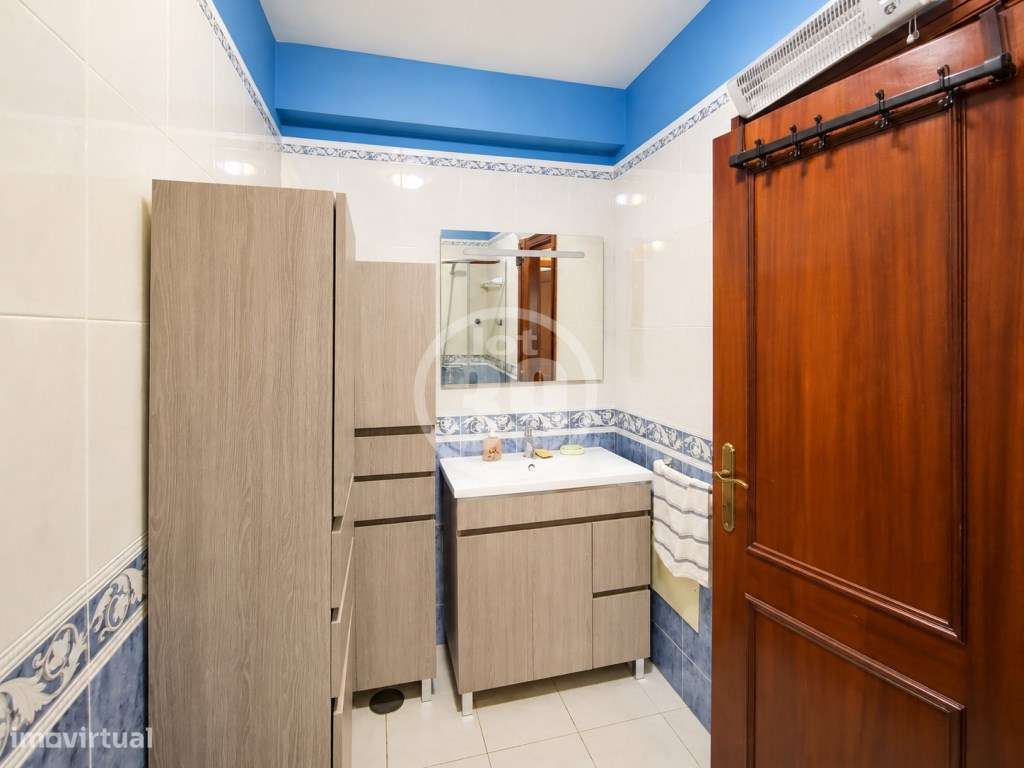 T2 no centro de Olhão | Cozinha renovada | Zona central-17