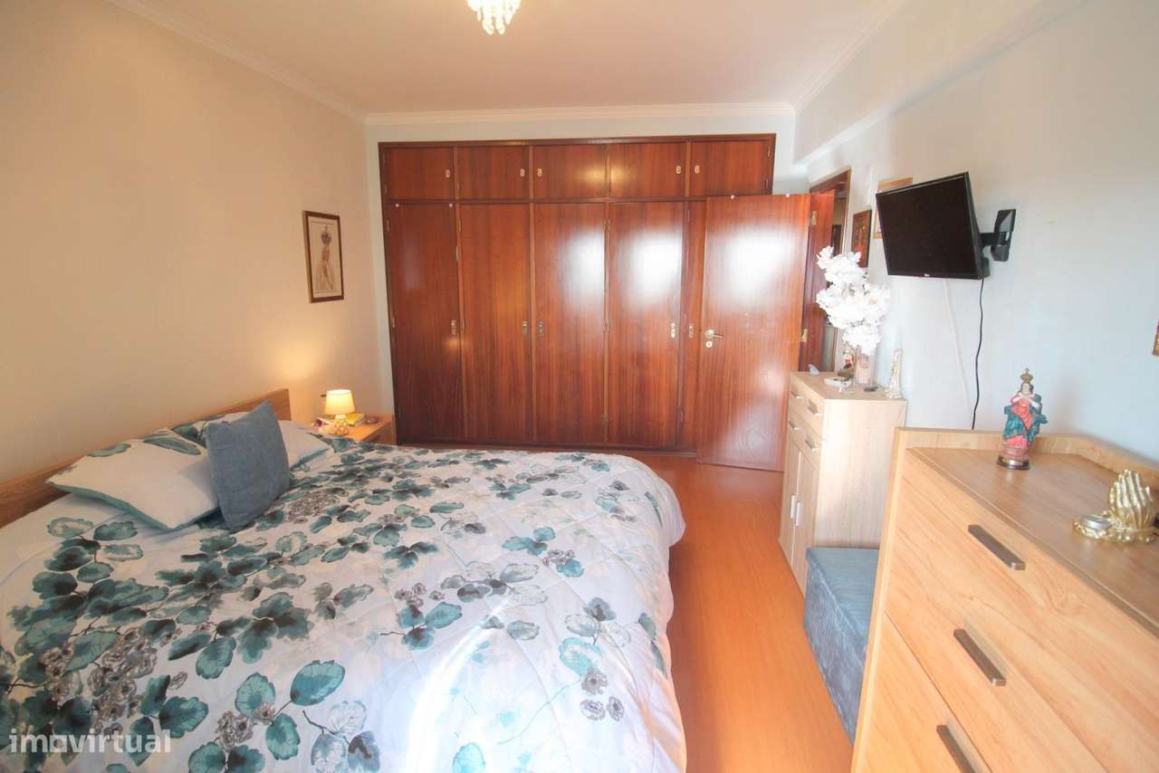 Apartamento T3 Vale Flores Mem Martins-13