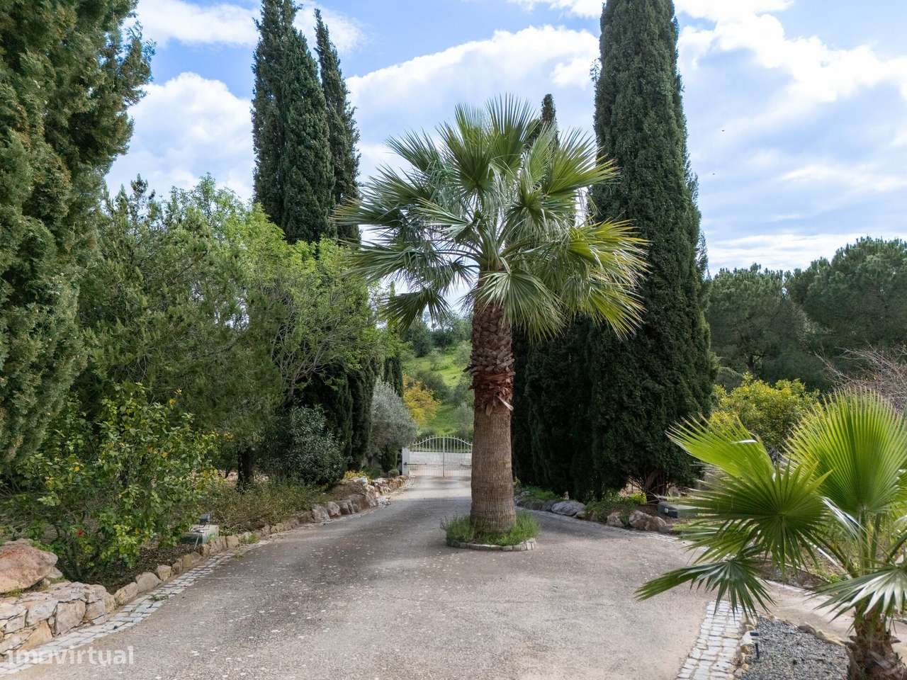 Oásis Privado em Faro: 4.500m2 de Puro Refúgio-5