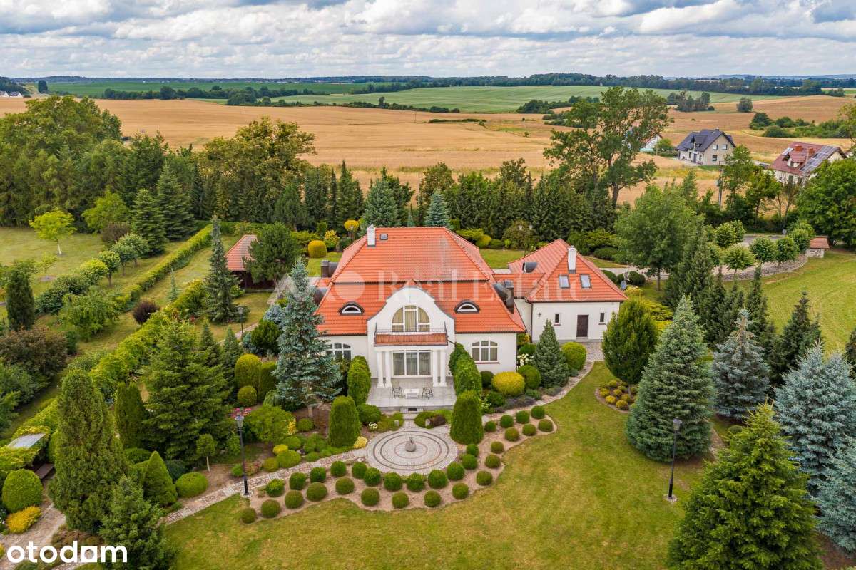 Dworek z malowniczym ogrodem - Pełny obrazek: 3/13