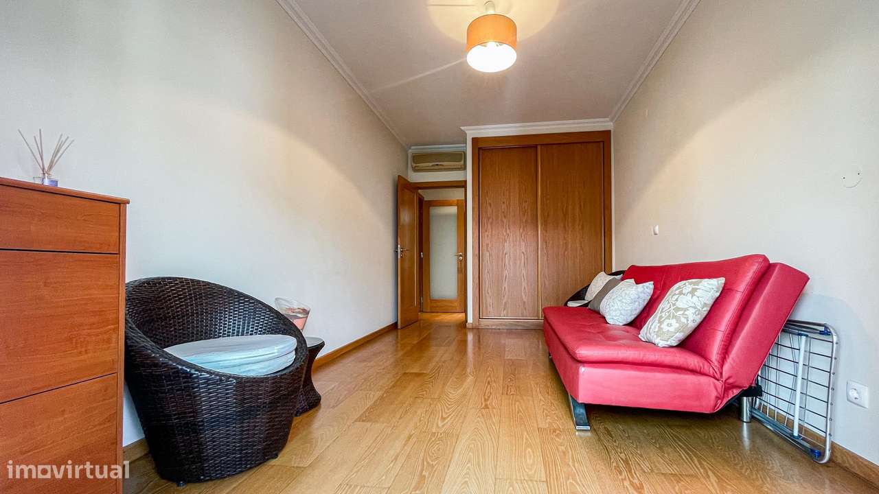 Apartamento T2 - Monte do Estoril - Box 2 carros-18