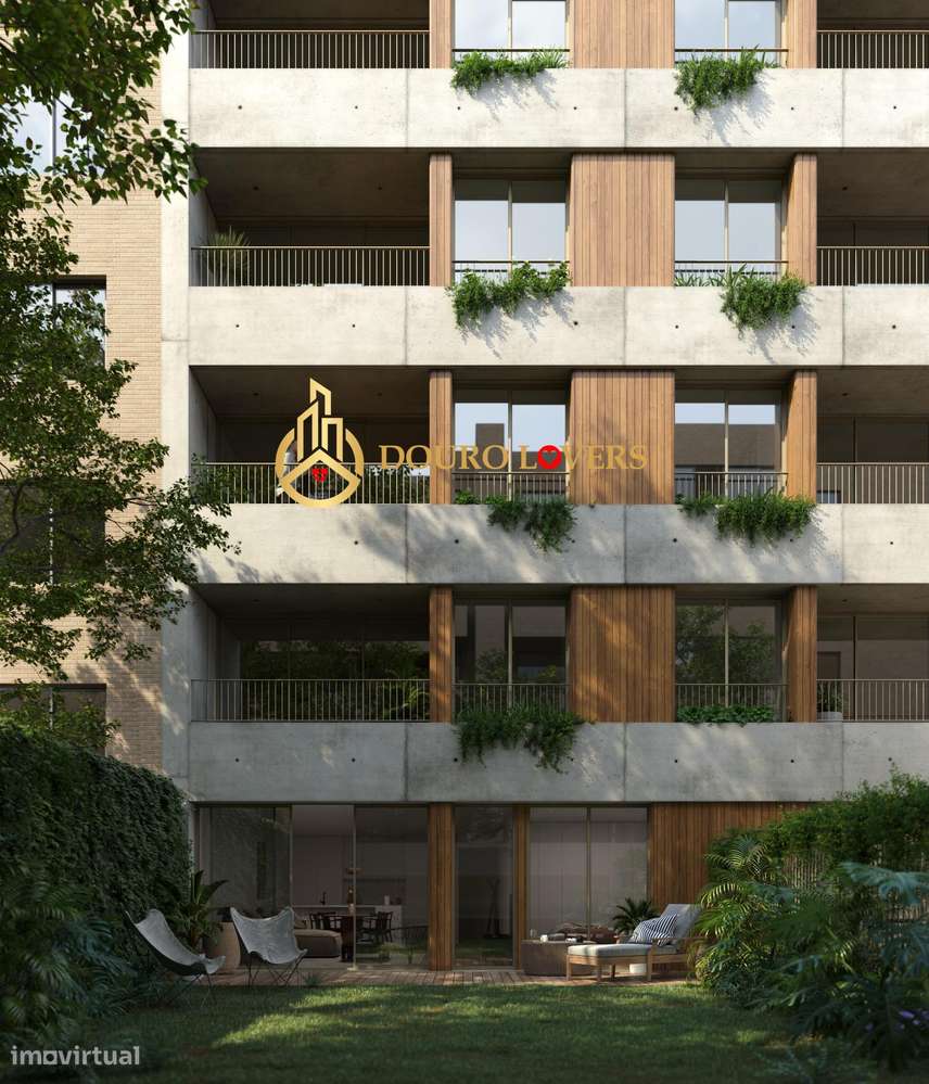 Apartamento T2 com Varanda e Garagem em Matosinhos-20