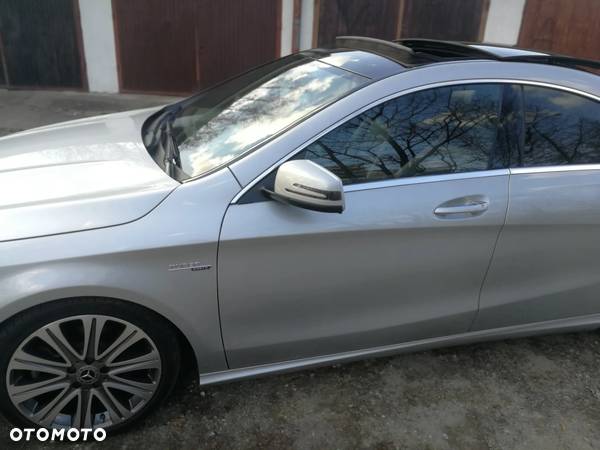 Mercedes-Benz CLA 250 4Matic 7G-DCT - 9