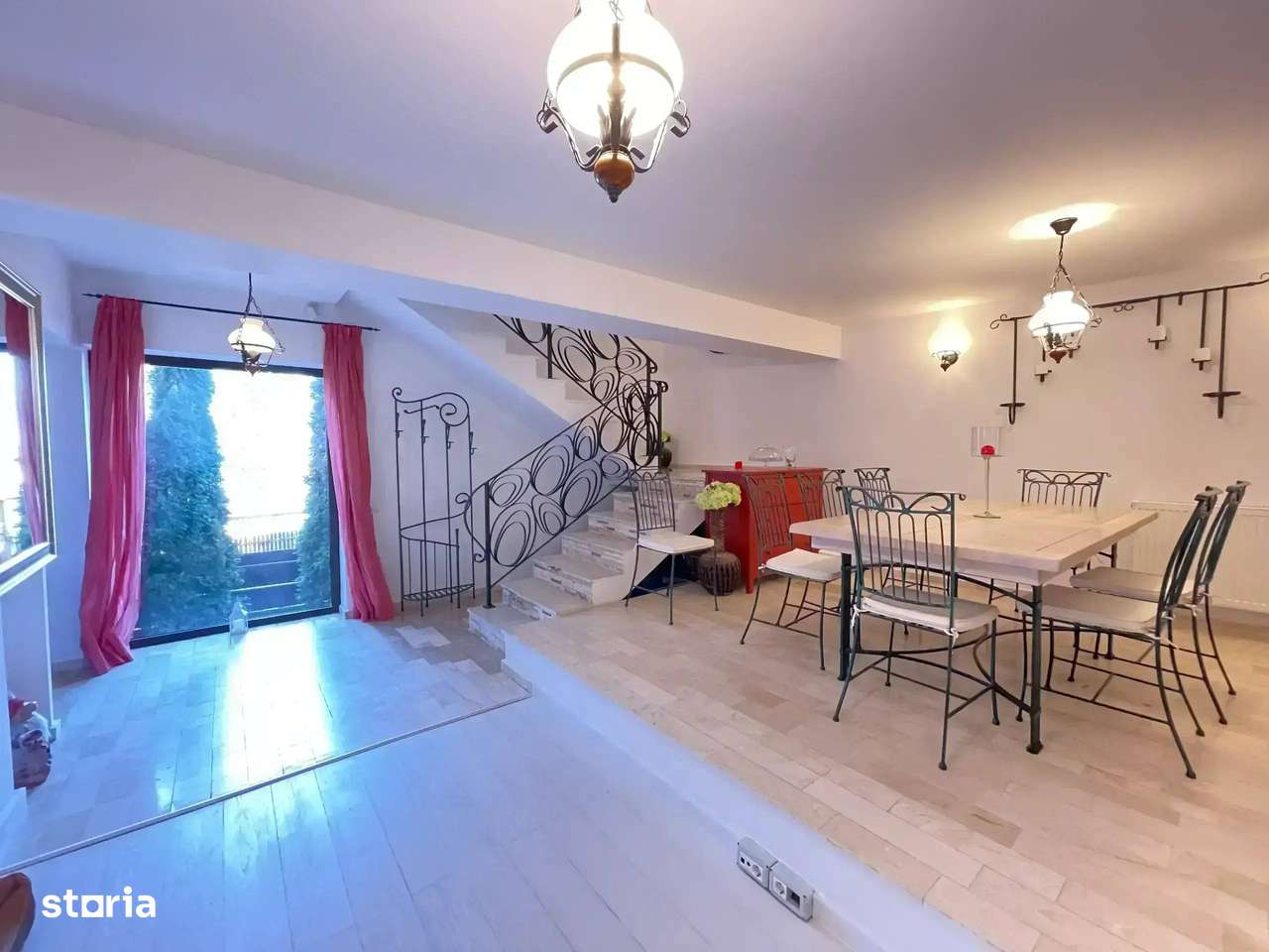 Vila Luxury Mobilata-Utilata | Zona Sinaia | View Superb - Imagine principală: 2/20