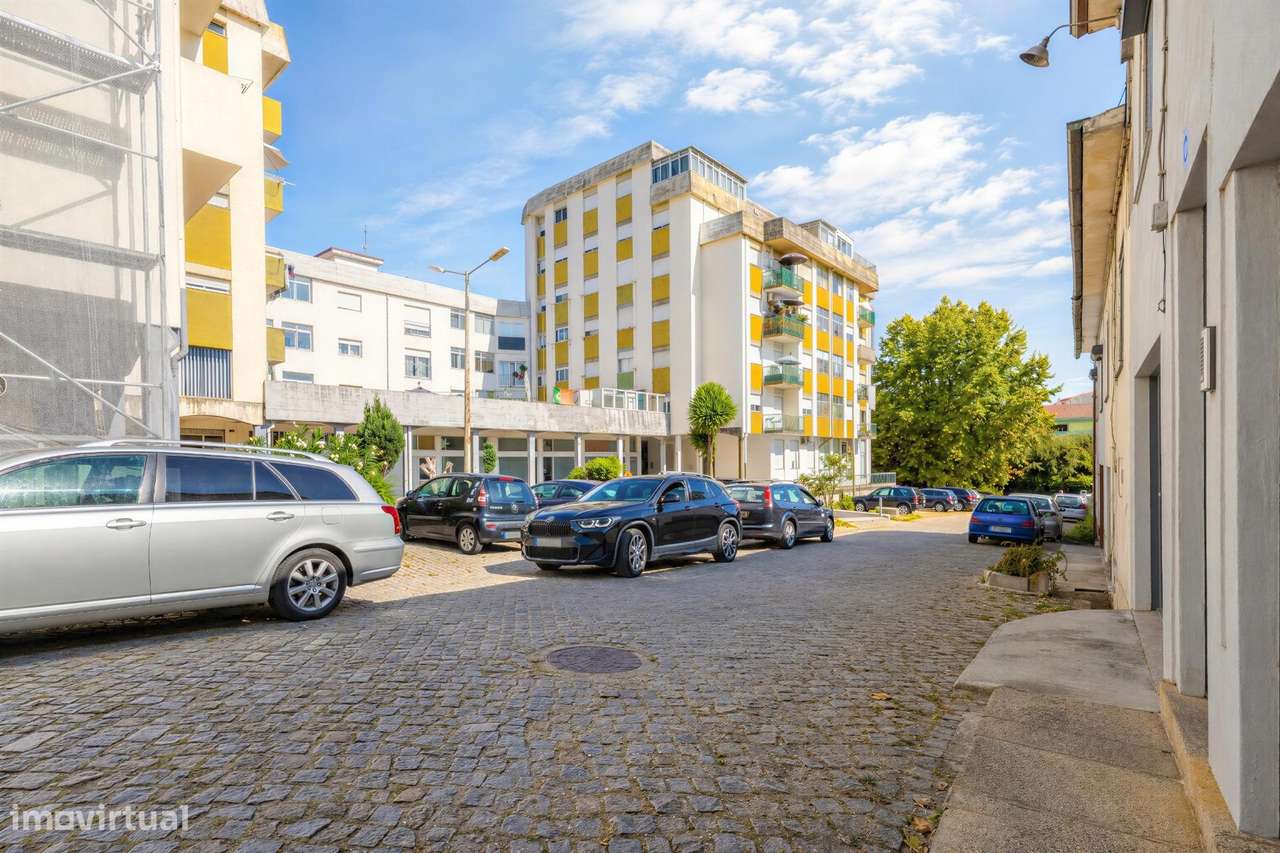 Apartamento T1 Totalmente Renovado – Conforto e Modernidade-24