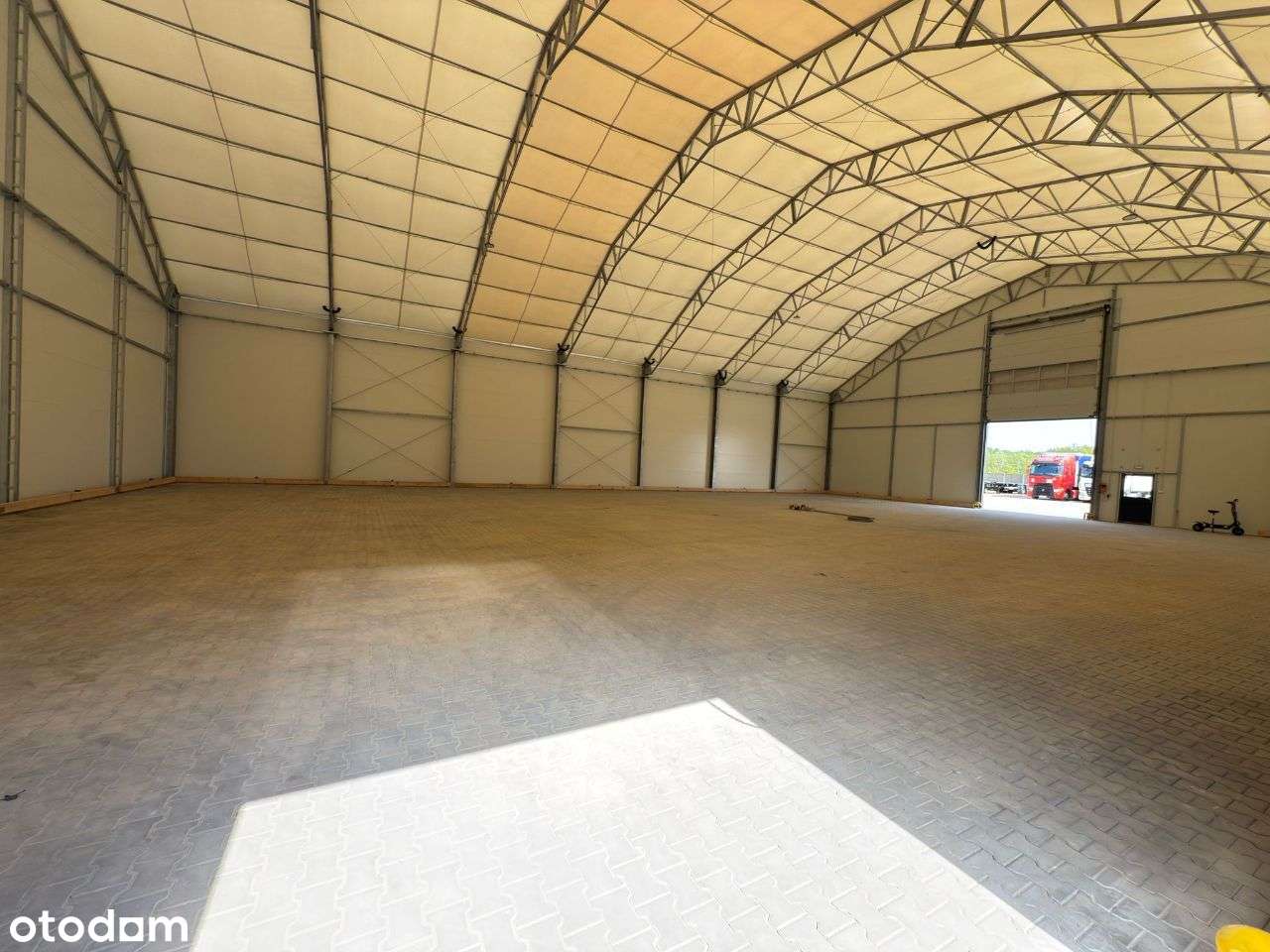 Wynajmę 3 Hale Magazynowe po 1000 m2 + Biuro - Pełny obrazek: 4/7
